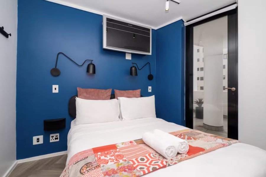 1 Bedroom Property for Sale in Sea Point Western Cape